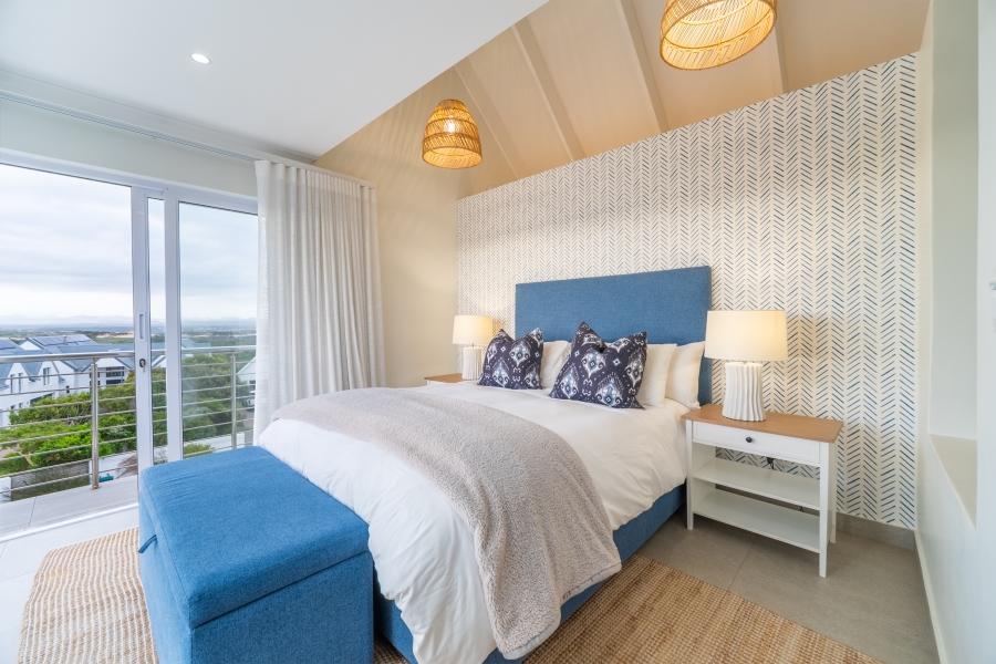 5 Bedroom Property for Sale in St Francis Links Eastern Cape